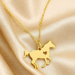 Золотистая цепочка с кулоном бегущая лошадь и сердце 1J12432CJJ Золотистая цепочка с кулоном бегущая лошадь и сердце 1J12432CJJ