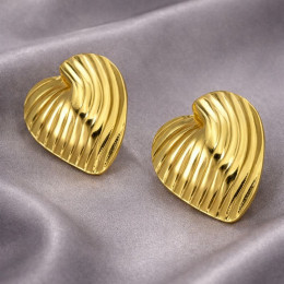 Серьги сердце медицинская сталь напыление золотом 1J12489CJJ Серьги сердце медицинская сталь напыление золотом 1J12489CJJ