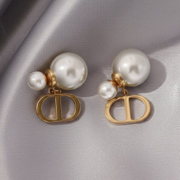 Серьги титановая сталь с напылением золотом и жемчугом 1J11983CJJ Серьги титановая сталь с напылением золотом и жемчугом 1J11983CJJ