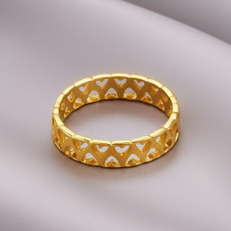 Кольцо стальное с напылением золотом сердца J10183CJJ Кольцо стальное с напылением золотом сердца J10183CJJ