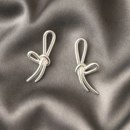 Серьги-гвоздики медь напыление платиной 1J12407CJJ Серьги-гвоздики медь напыление платиной 1J12407CJJ